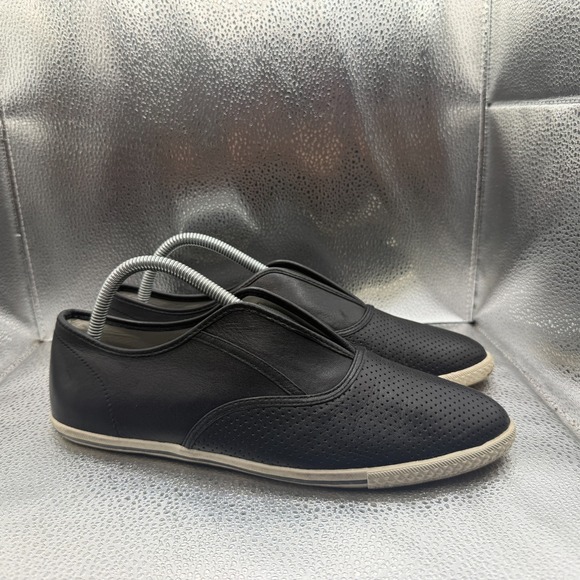 Marc By Marc Jacobs Shoes - Size EU 40 Marc By Marc Jacobs Codie Black Womens Leather Slip On Sneakers